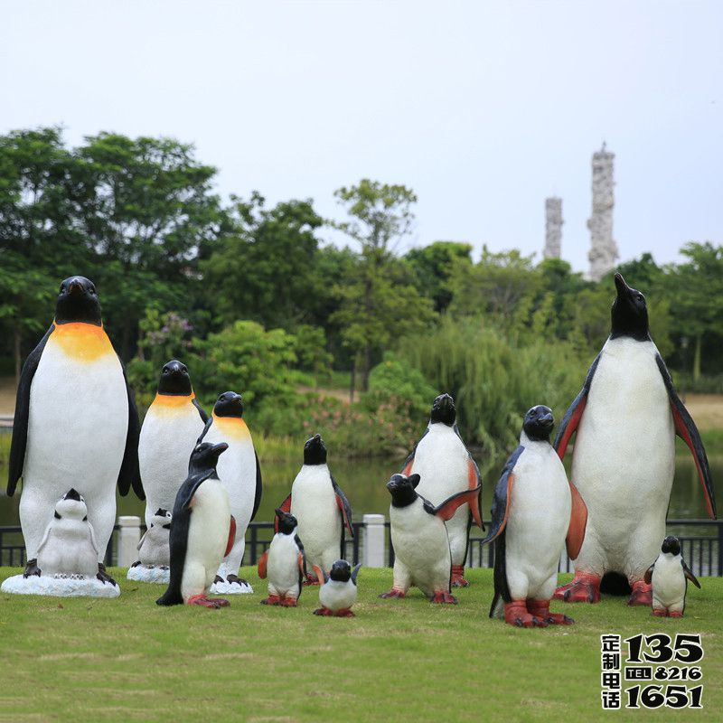 兒童樂園仿真動物玻璃鋼企鵝雕塑